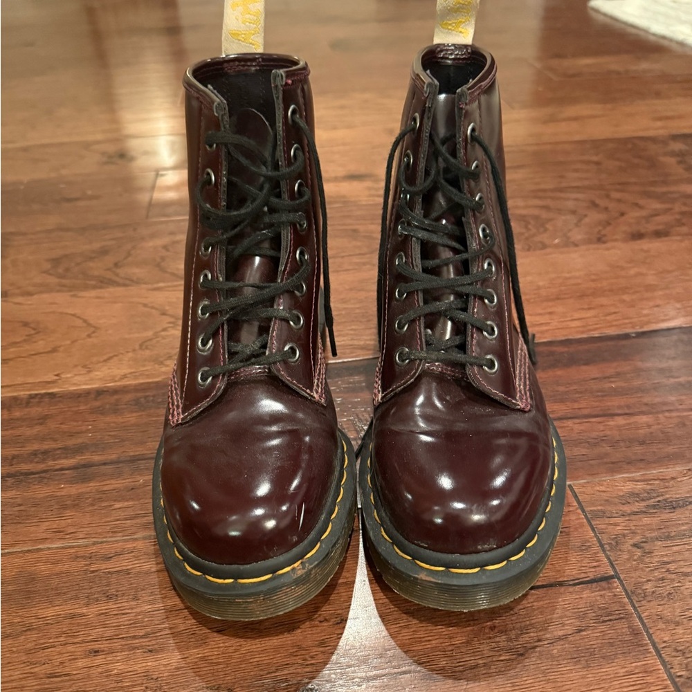 Dr. Martens 1460 Vegan Leather Women's Burgundy Lace-Up Boots. Size 8. - Picture 2 of 7